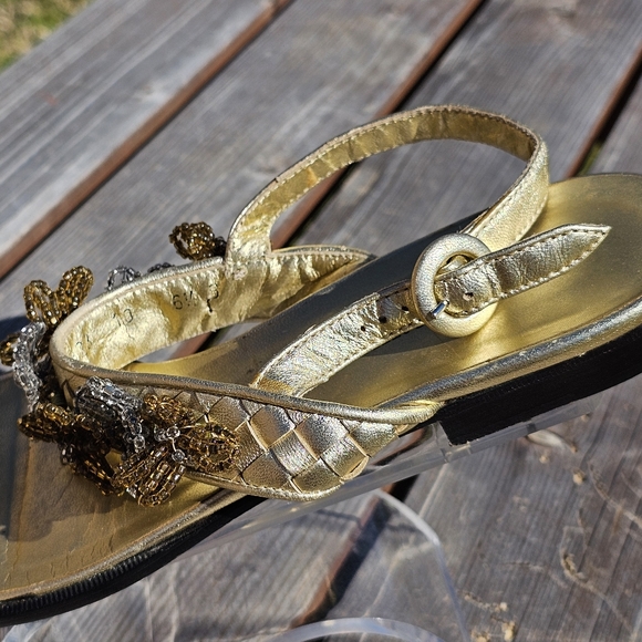 Bottega Veneta gold weave beaded floral sandals - Picture 7 of 7